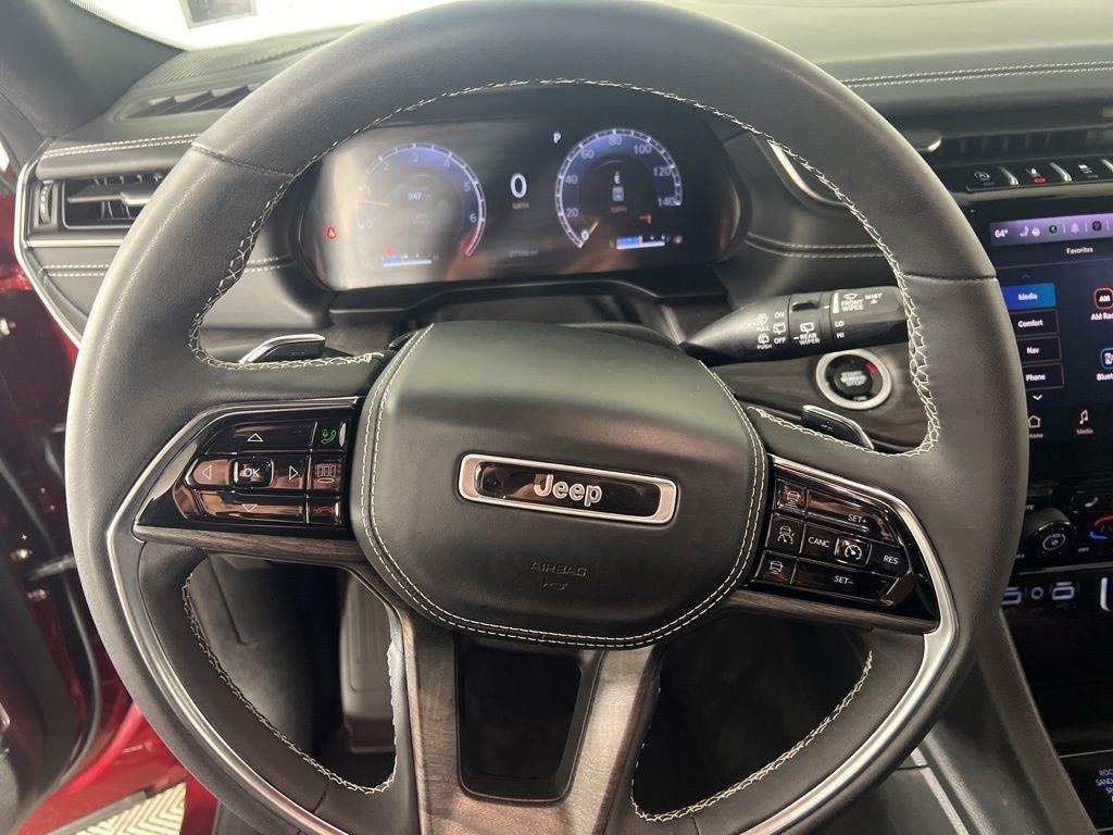 Used 2024 Velvet Red Pearlcoat Jeep Overland image 13