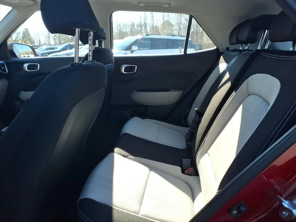 New 2026 Lunar White w/Black Roof Hyundai SEL image 22