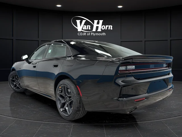 New 2026 Diamond Black Crystal Pearlcoat Dodge R/T image 5