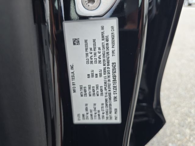 2025 Tesla Model 3 Long Range - Photo 30
