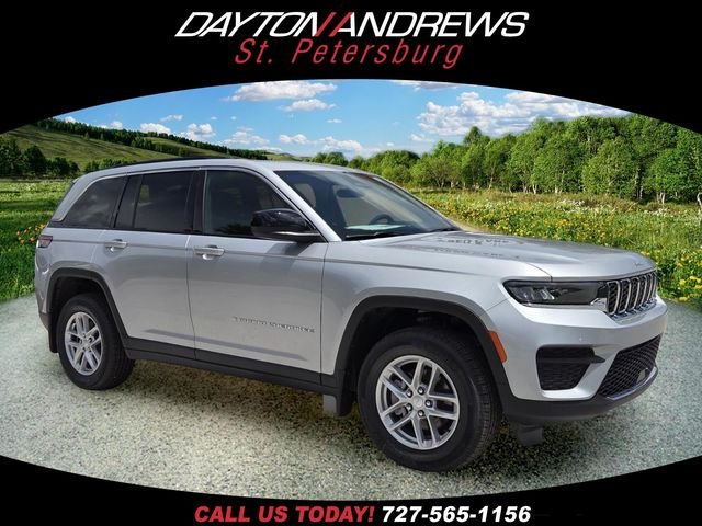 New 2026 Silver Zynith Exterior Paint Jeep Laredo image 1