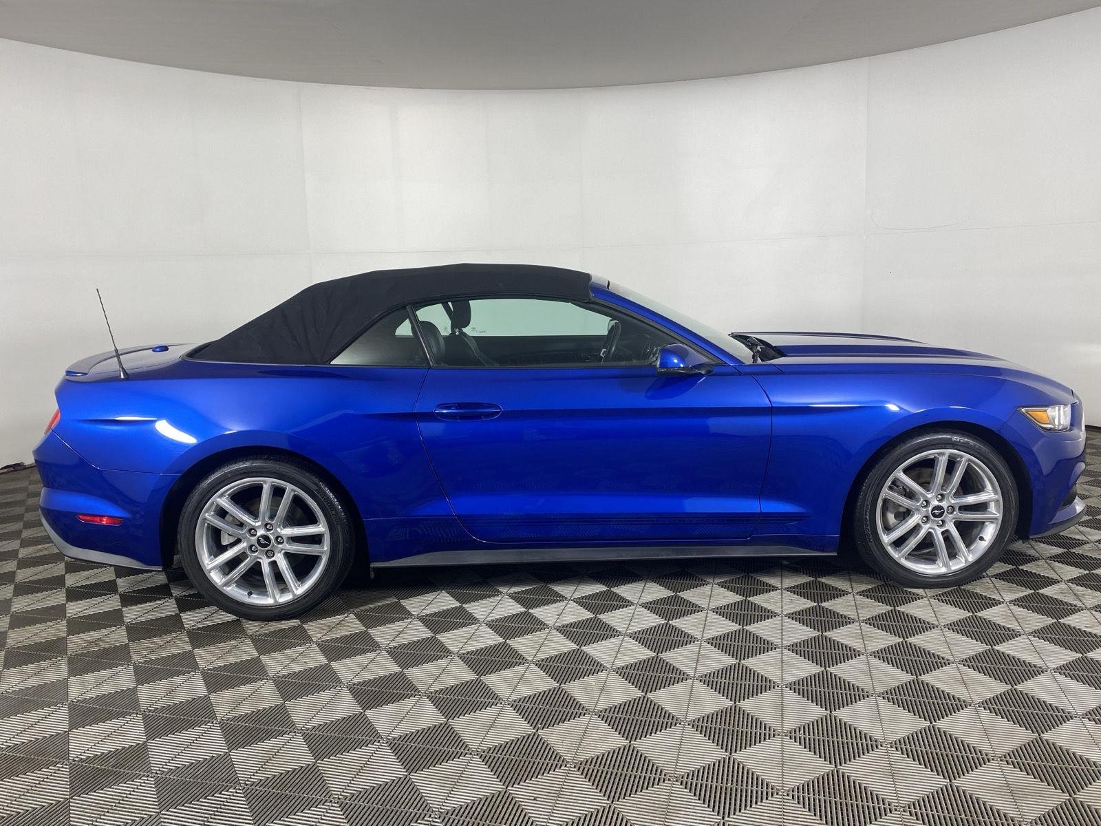 Used 2017 Lightning Blue Ford EcoBoost Premium image 8