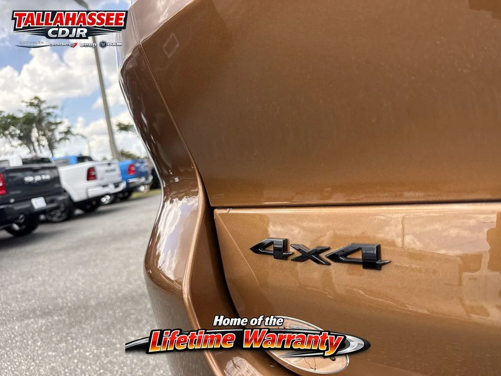 New 2026 Copper Shino Metallic Clear-Coat Exterior Paint Jeep Limited image 5