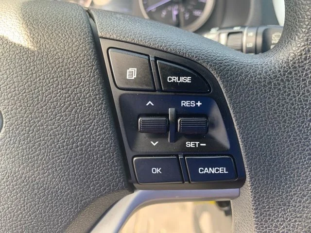 Used 2017 Gray Hyundai SE image 27