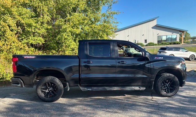 Used 2020 BLACK Chevrolet LT Trail Boss image 4