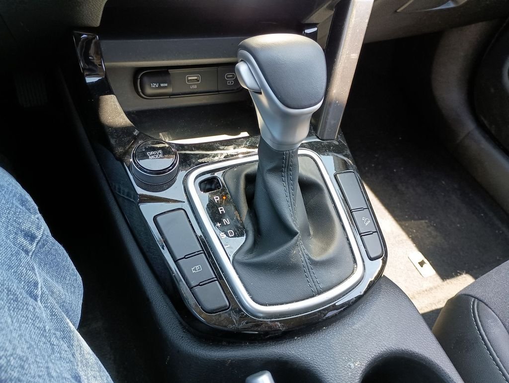 Used 2024 Orange Kia S image 26