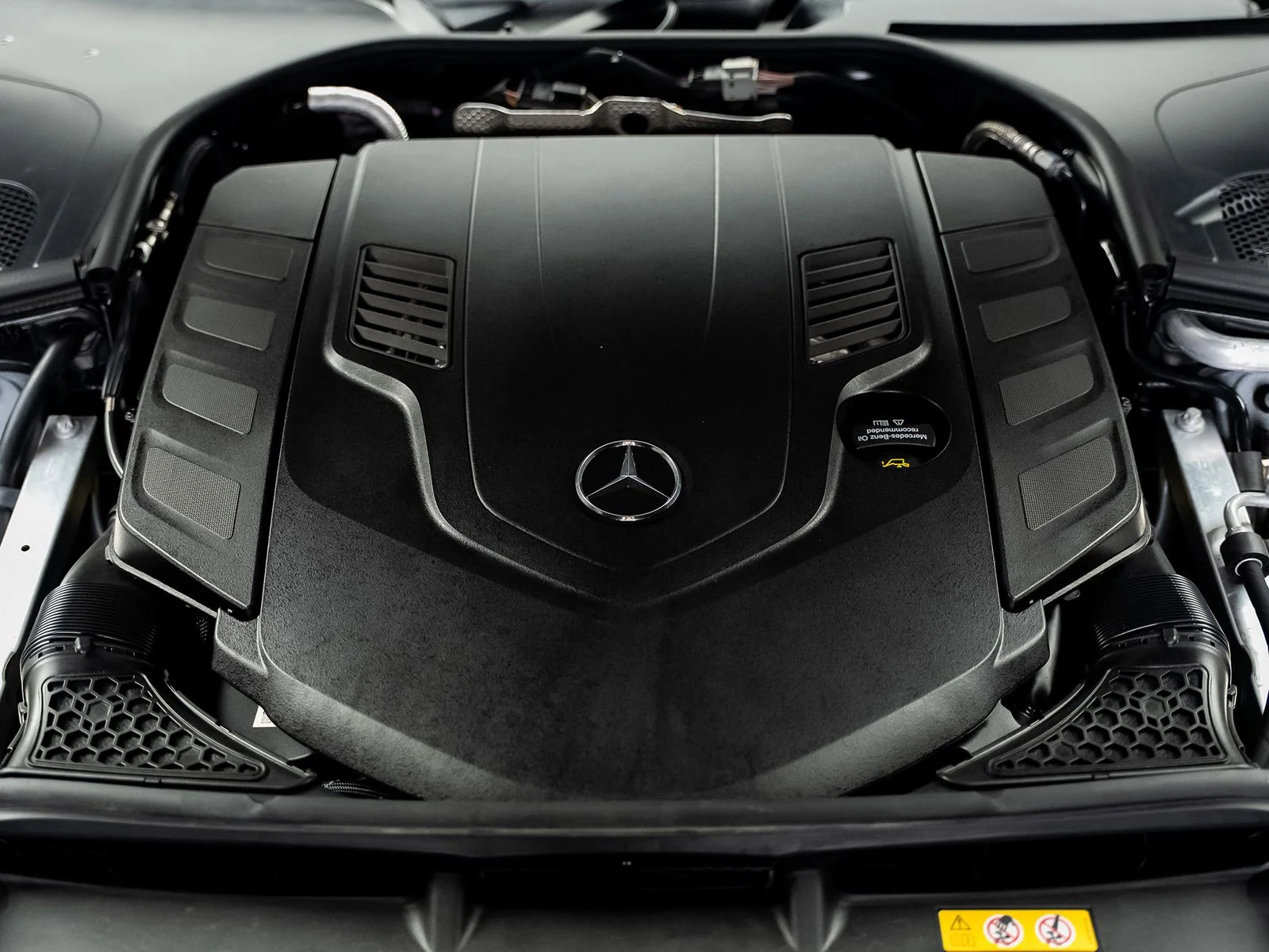 Used 2024 Silver Mercedes-Benz Maybach S 580 image 64