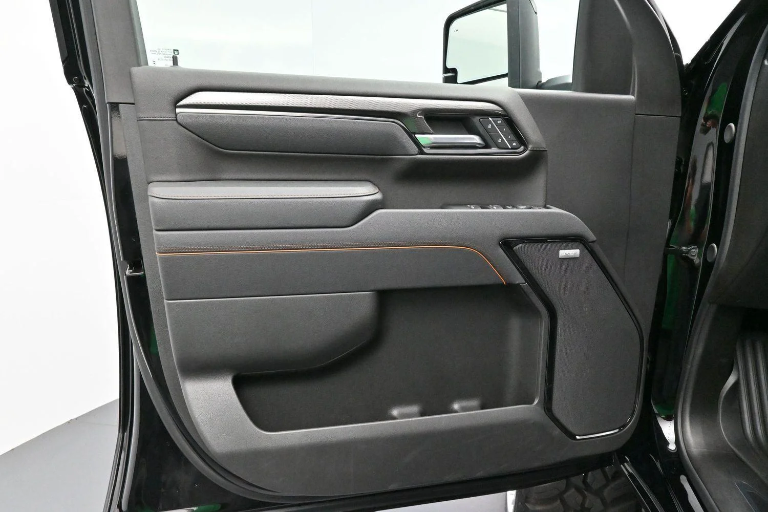 Used 2025 Onyx Black GMC AT4 image 10