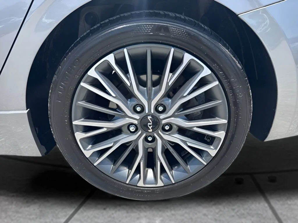 Used 2023 Gray Kia GT-Line image 31
