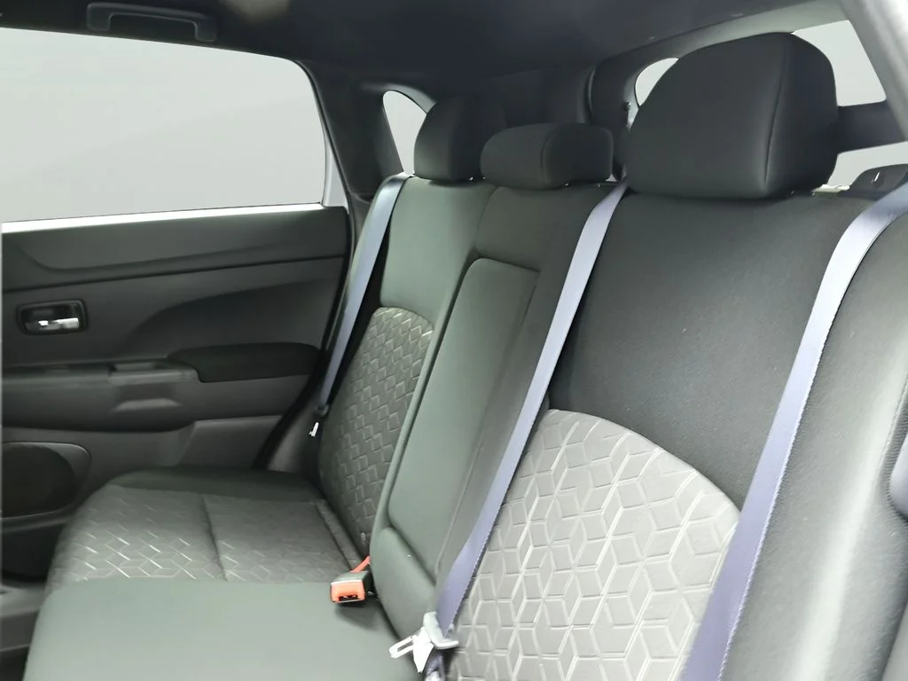 New 2026 White Diamond Mitsubishi Trail Edition image 20