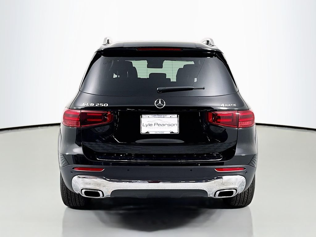 Used 2025 Black Mercedes-Benz GLB 250 image 10