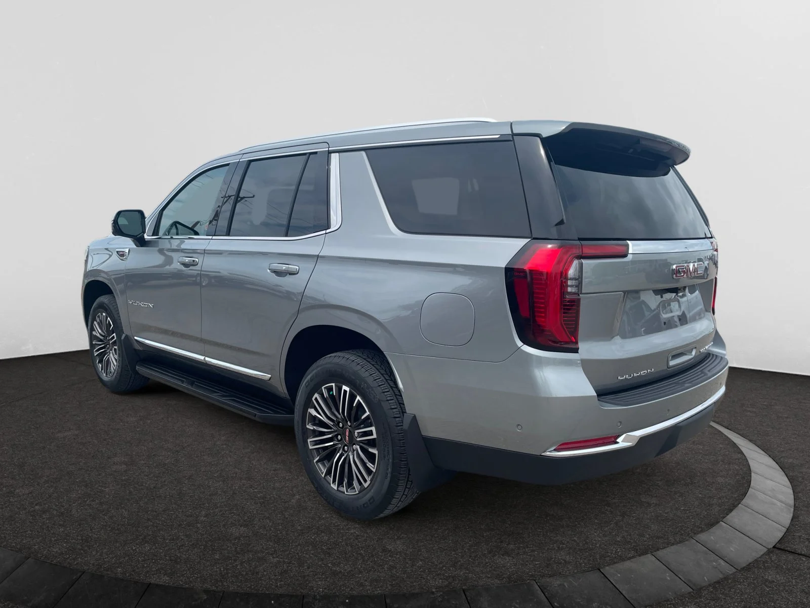 New 2026 Sterling Metallic GMC Elevation image 3