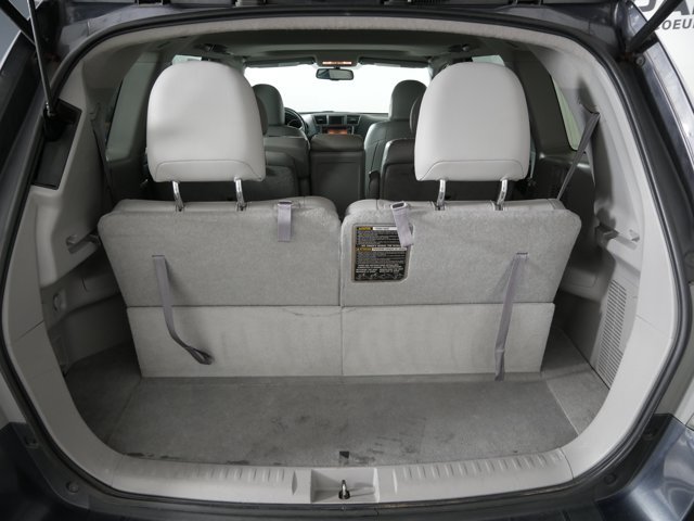 Used 2013 Magnetic Gray Metallic Toyota Limited image 15