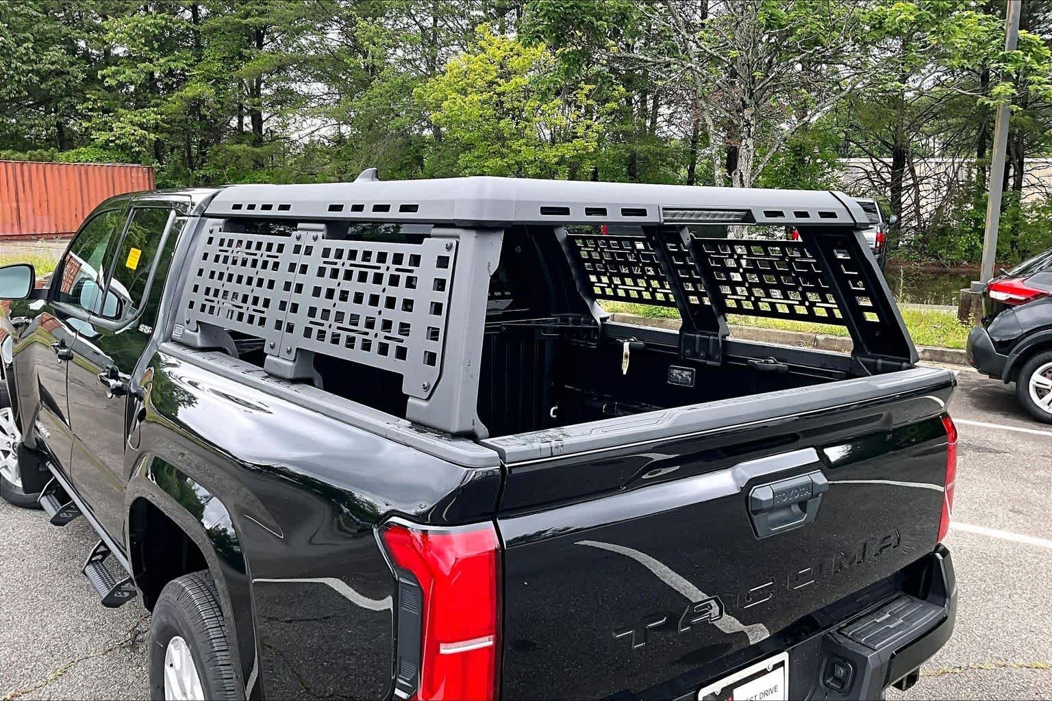 2025 Toyota Tacoma SR5 - Photo 33