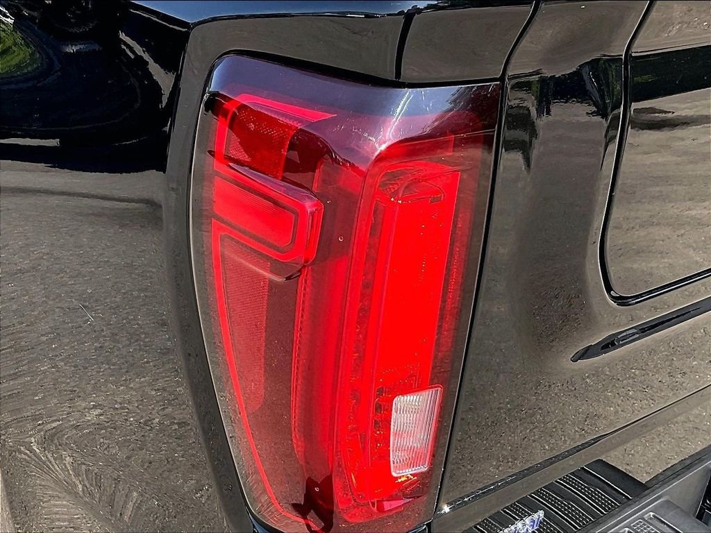 Used 2023 Black GMC Denali image 34
