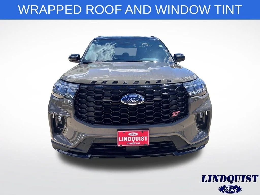 2026 Ford Explorer ST - Photo 8