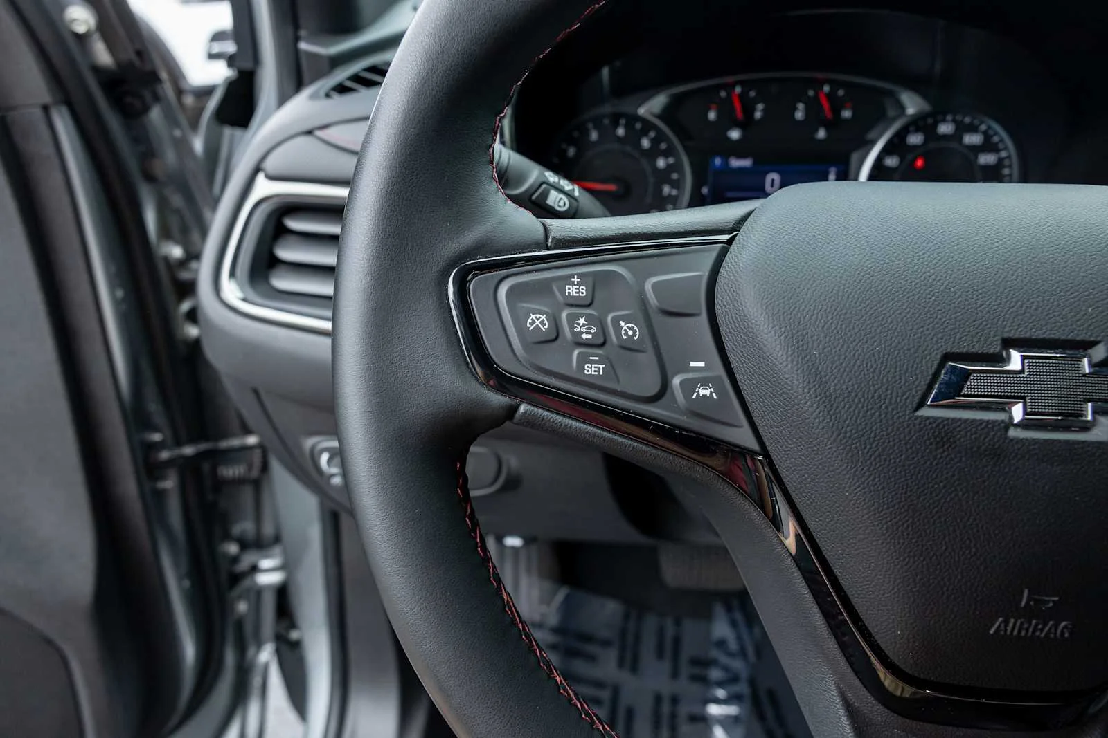 2023 Chevrolet Equinox RS - Photo 16