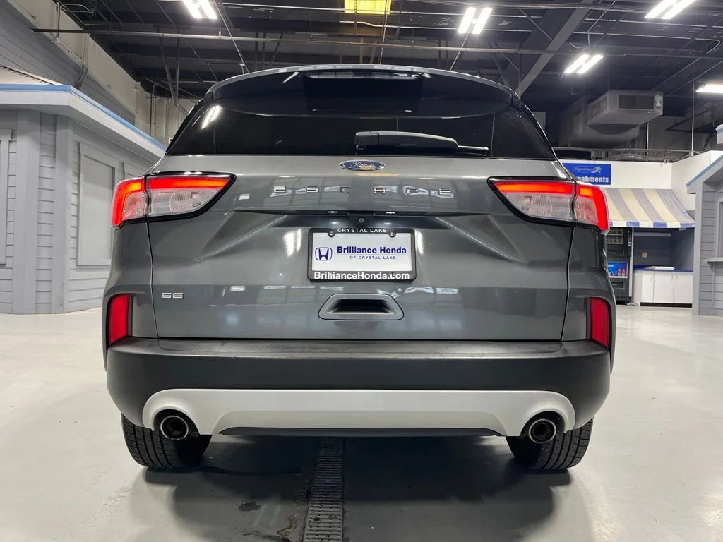 Used 2022 Gray Metallic Ford SE image 6