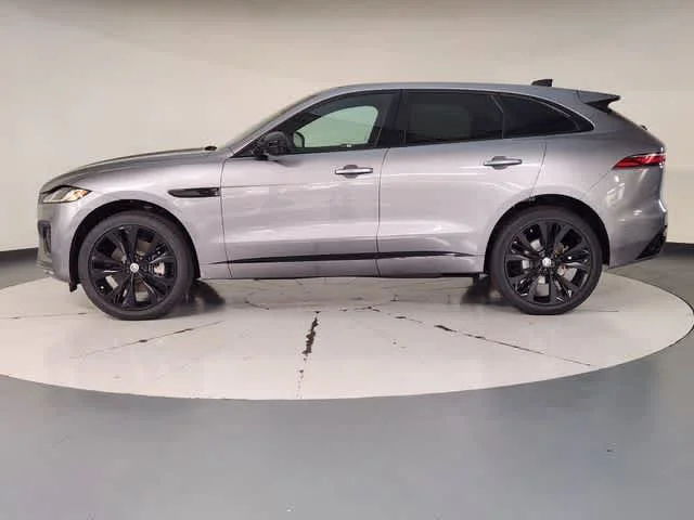 New 2026 Eiger Grey Metallic Jaguar R-Dynamic S image 6