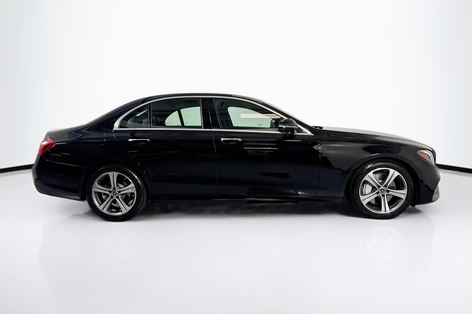 Used 2020 Black Mercedes-Benz E 350 image 4