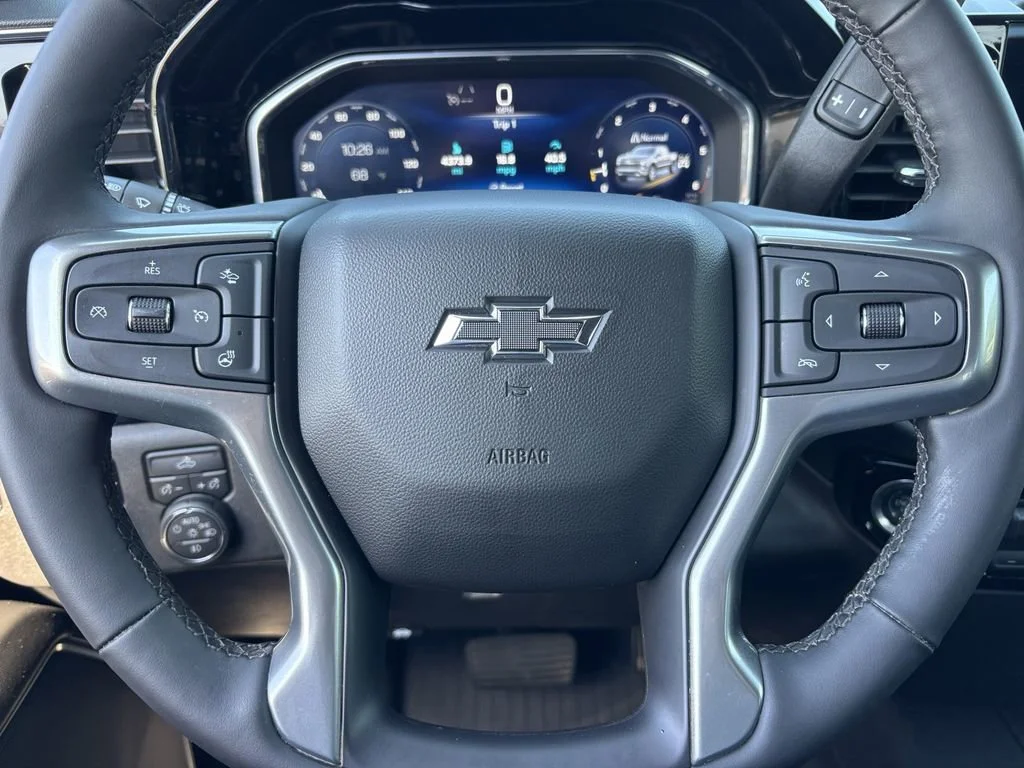 Used 2024 Summit White Chevrolet RST image 30