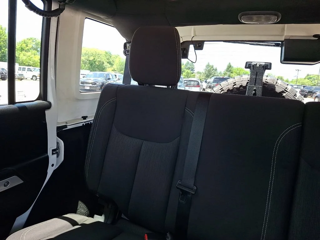 Used 2018 Bright White Clearcoat Jeep Sahara image 19