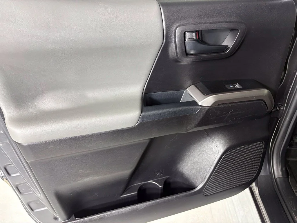 Used 2021 Gray Toyota SR5 image 32
