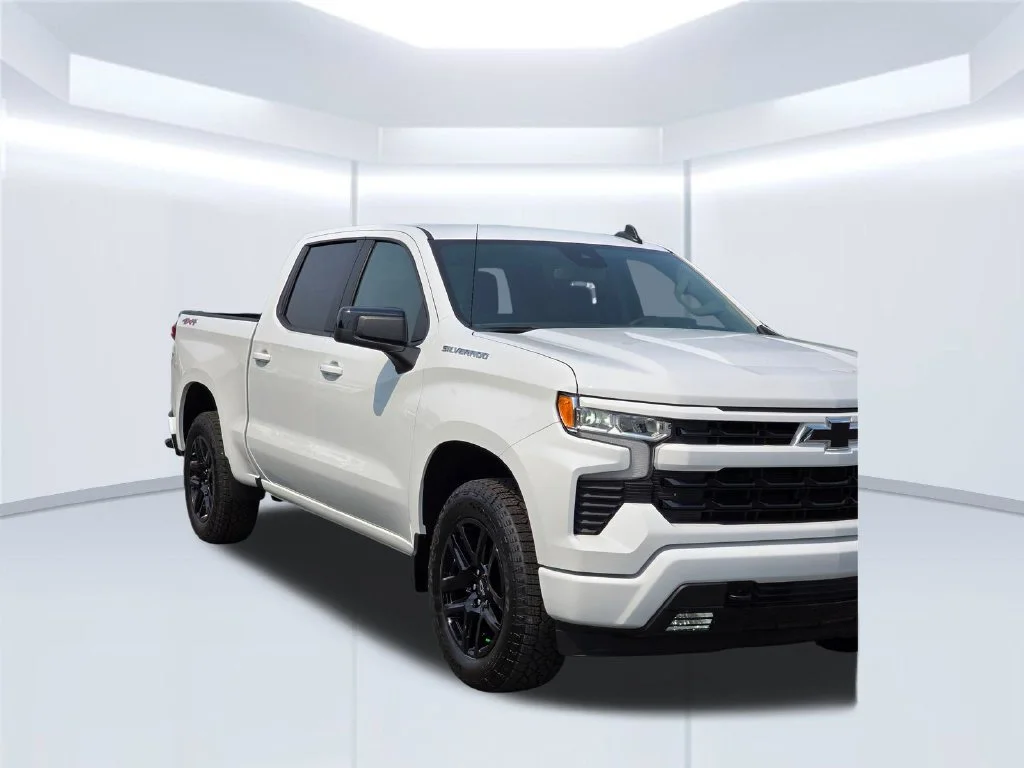 New 2026 White Chevrolet RST image 40