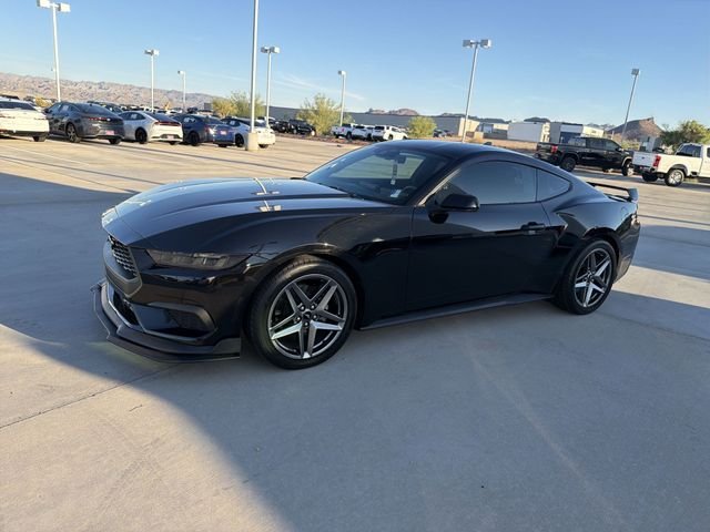 2025 Ford Mustang EcoBoost - Photo 8
