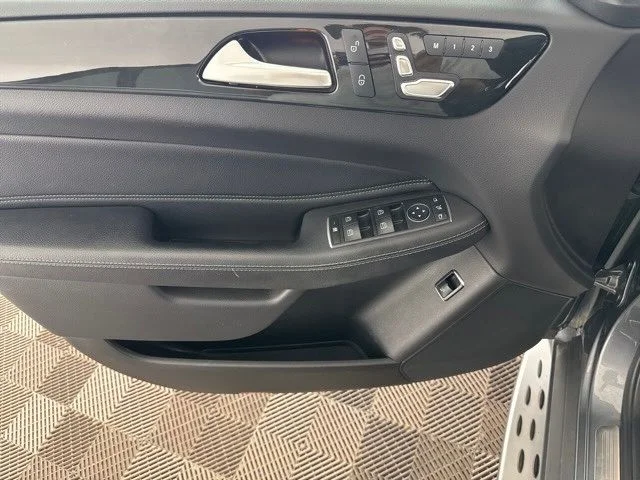 Used 2019  Mercedes-Benz GLE 400 image 19