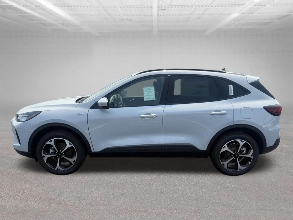 New 2026 Space Silver Metallic Ford ST-Line Select image 8
