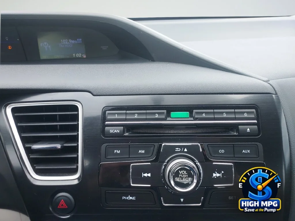 Used 2013 Silver Honda LX image 12
