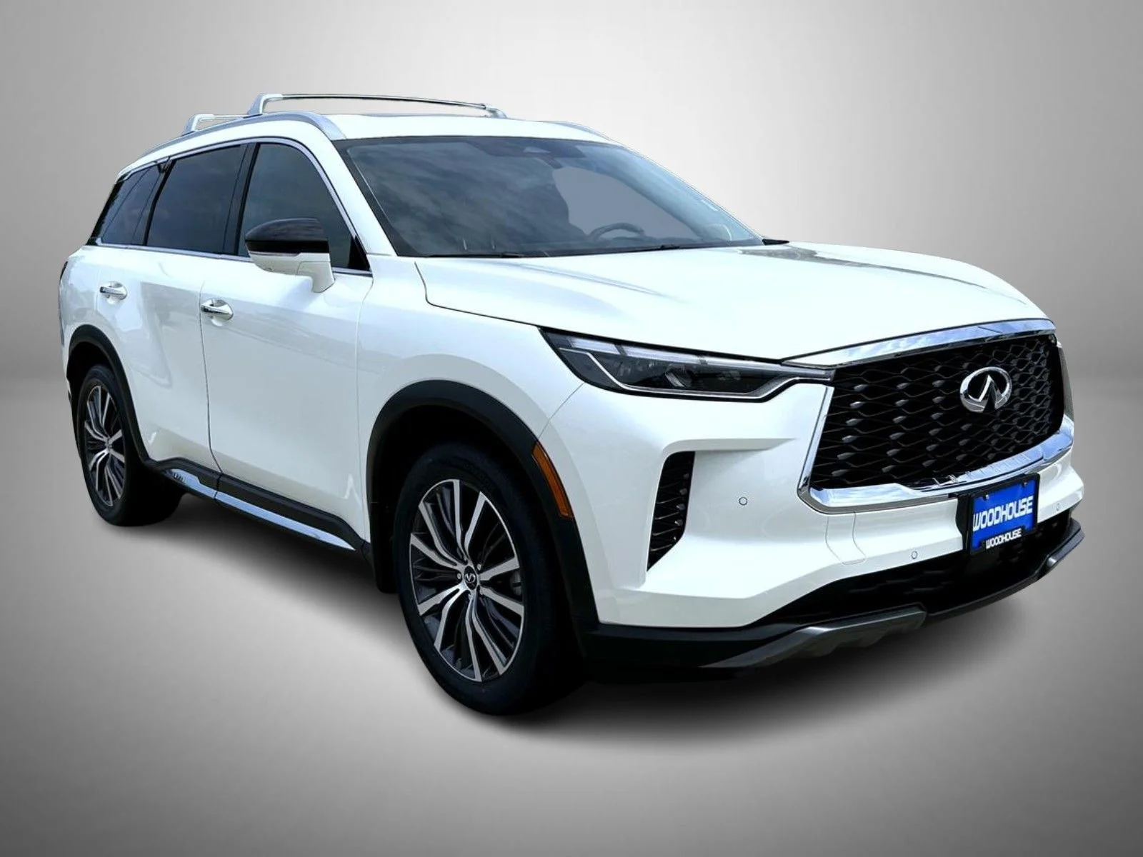 Certified Used 2023 White INFINITI Sensory image 3