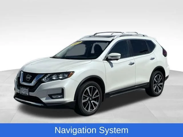 Used 2019 White Nissan SL image 1