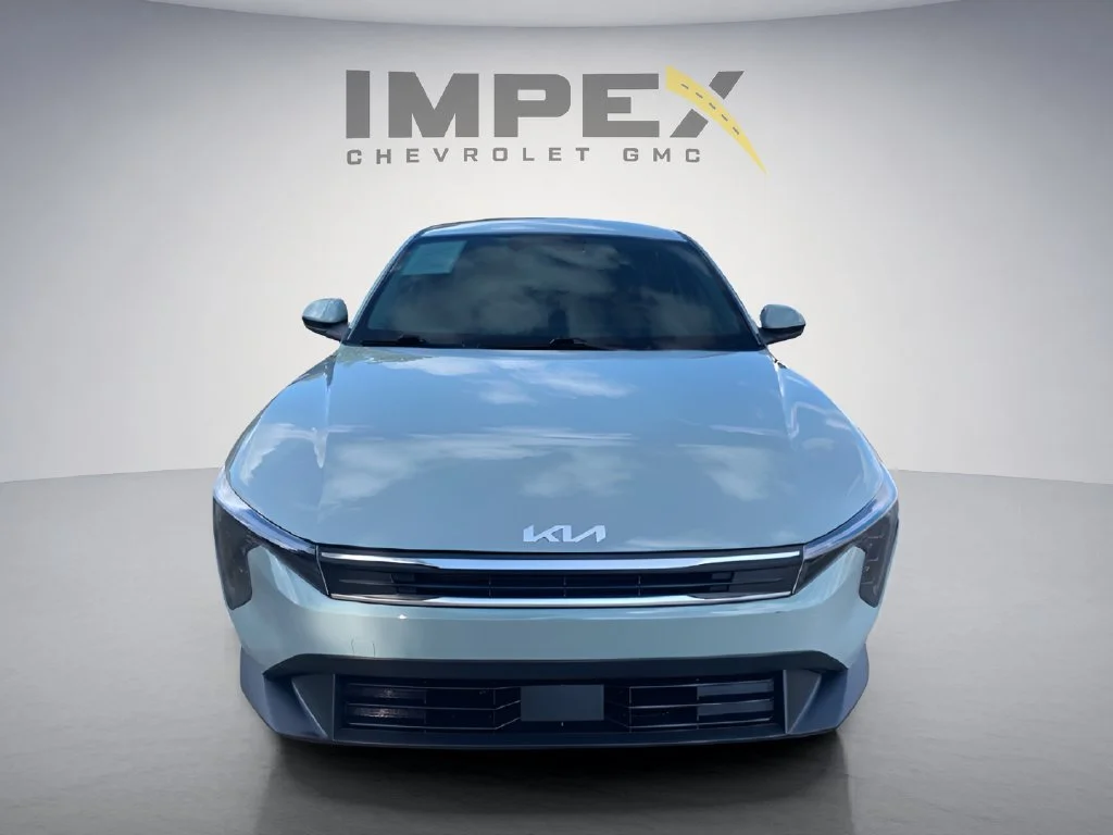 Used 2025 Gray Kia LXS image 8