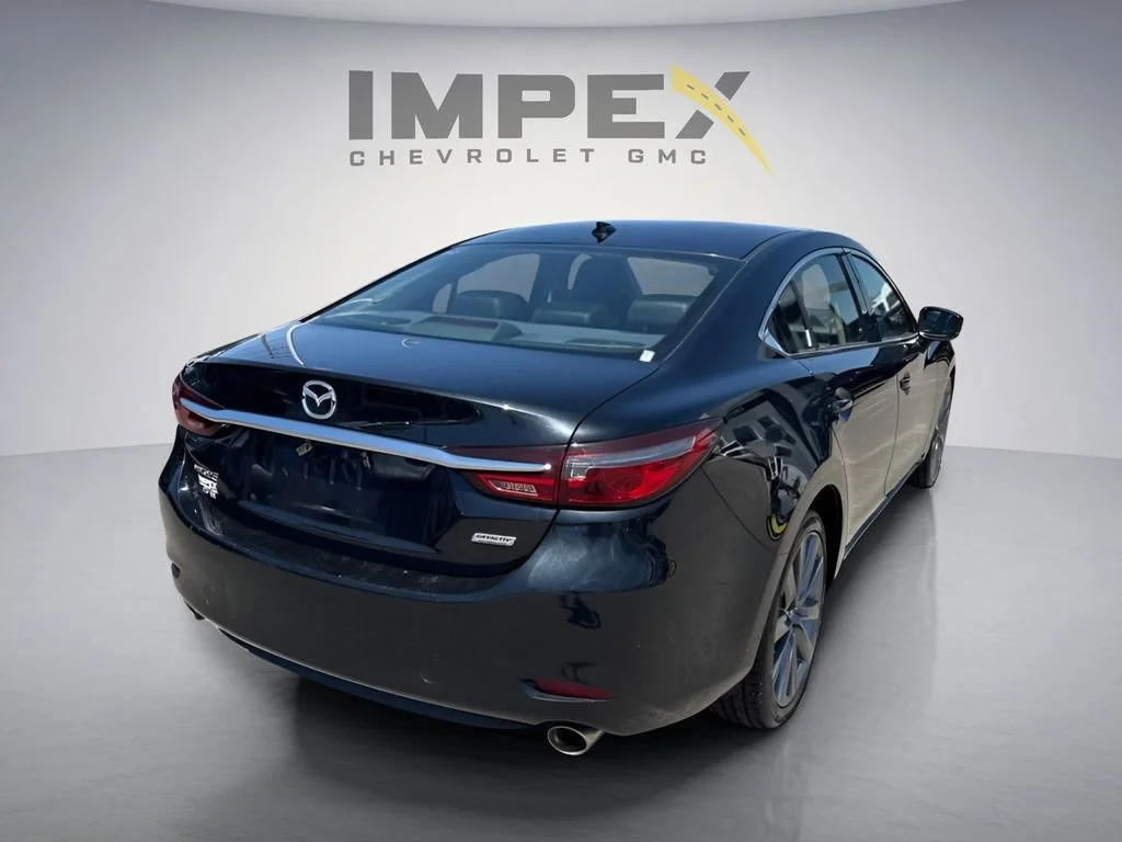 Used 2018  Mazda Grand Touring image 5