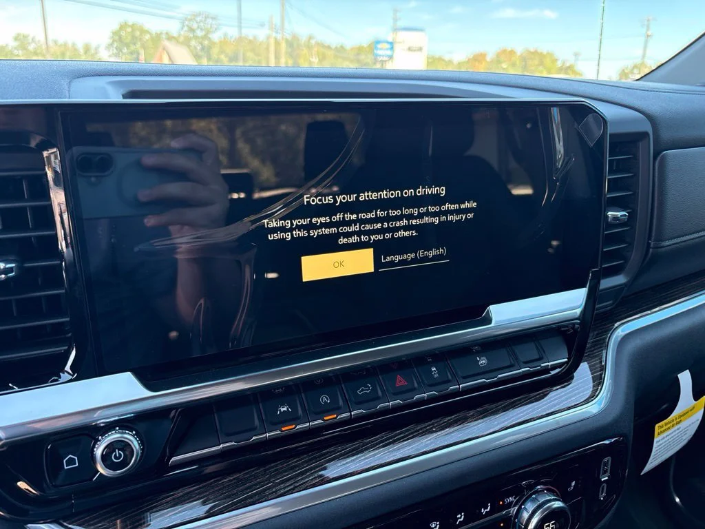 New 2026 Sterling Metallic GMC Elevation image 17