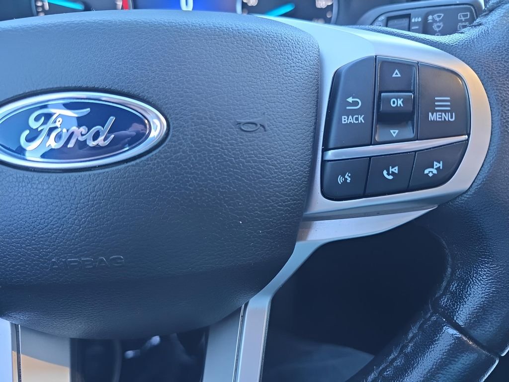 Used 2021 Rapid Red Metallic Tinted Clearcoat Ford XLT image 15