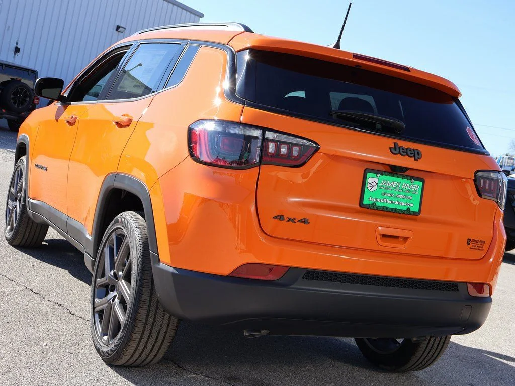 New 2026 Joose Exterior Paint Jeep Latitude image 3