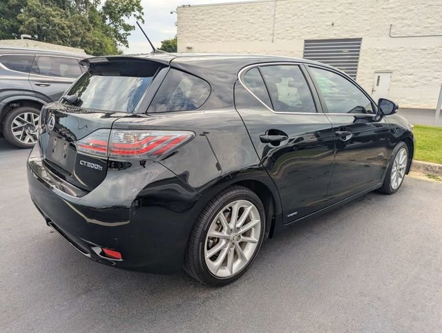 Used 2012 Black Lexus 200h Premium image 3