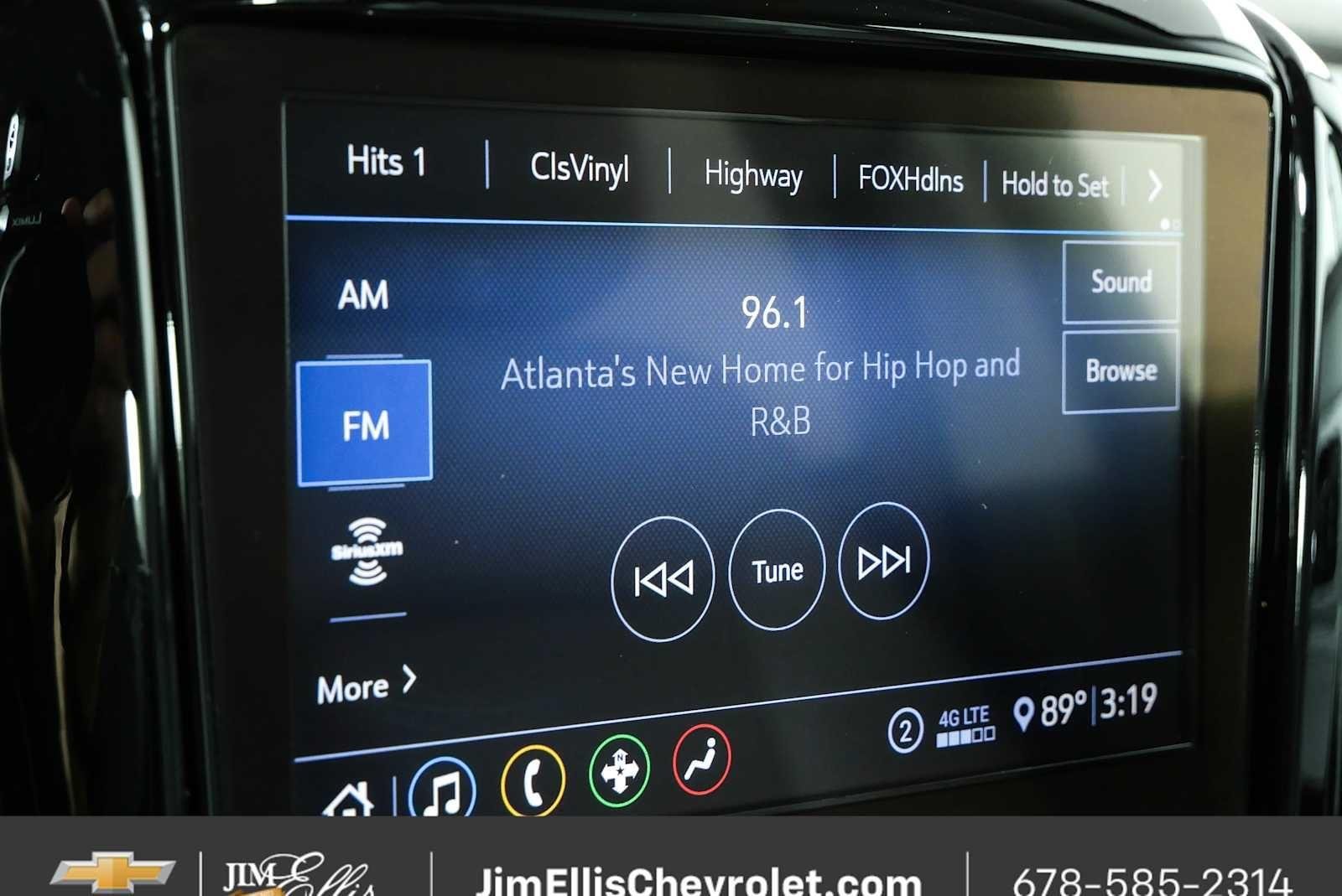 2021 Chevrolet Traverse 3LT - Photo 13