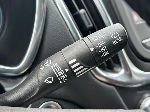 Used 2020 Gray Chevrolet LT image 23