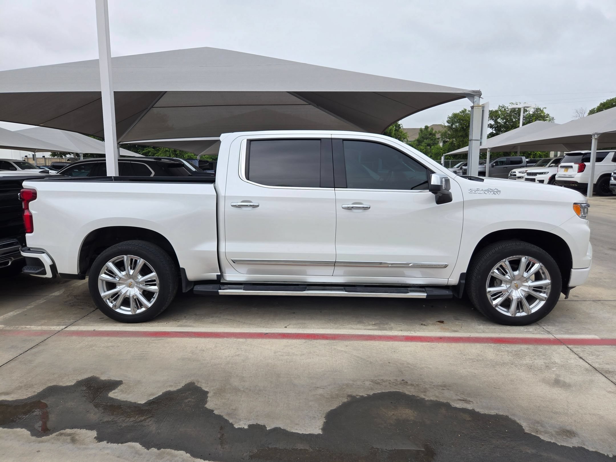 2023 Chevrolet Silverado 1500 High Country - Photo 9