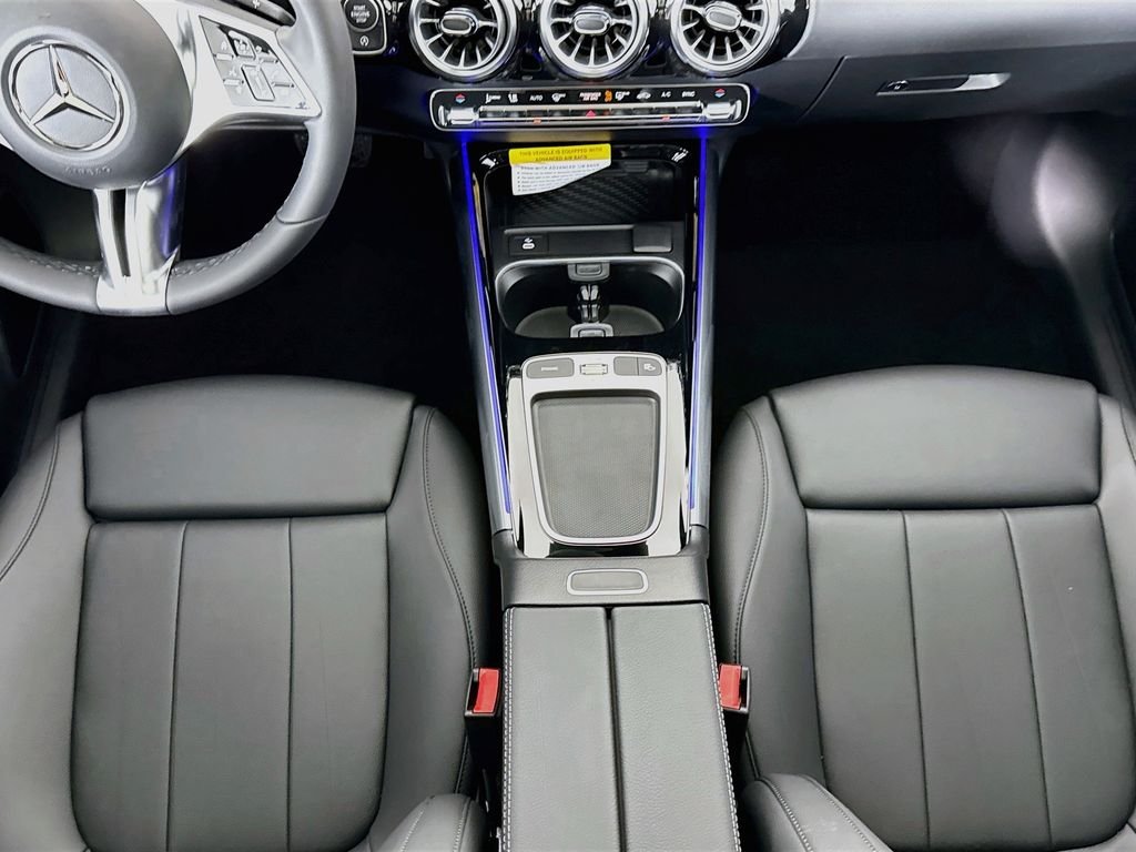 New 2026 Polar White Mercedes-Benz GLA 250 image 16