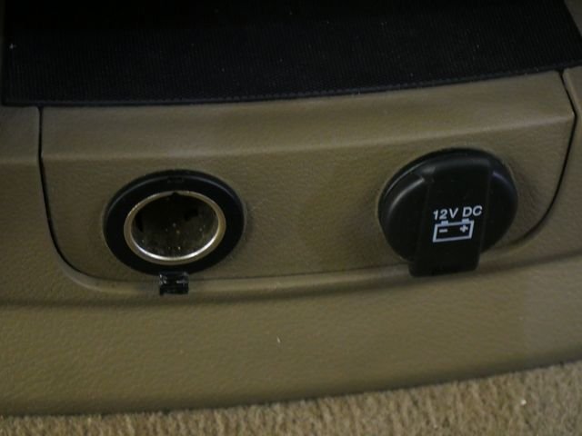 Used 2012 White Chrysler Touring image 31