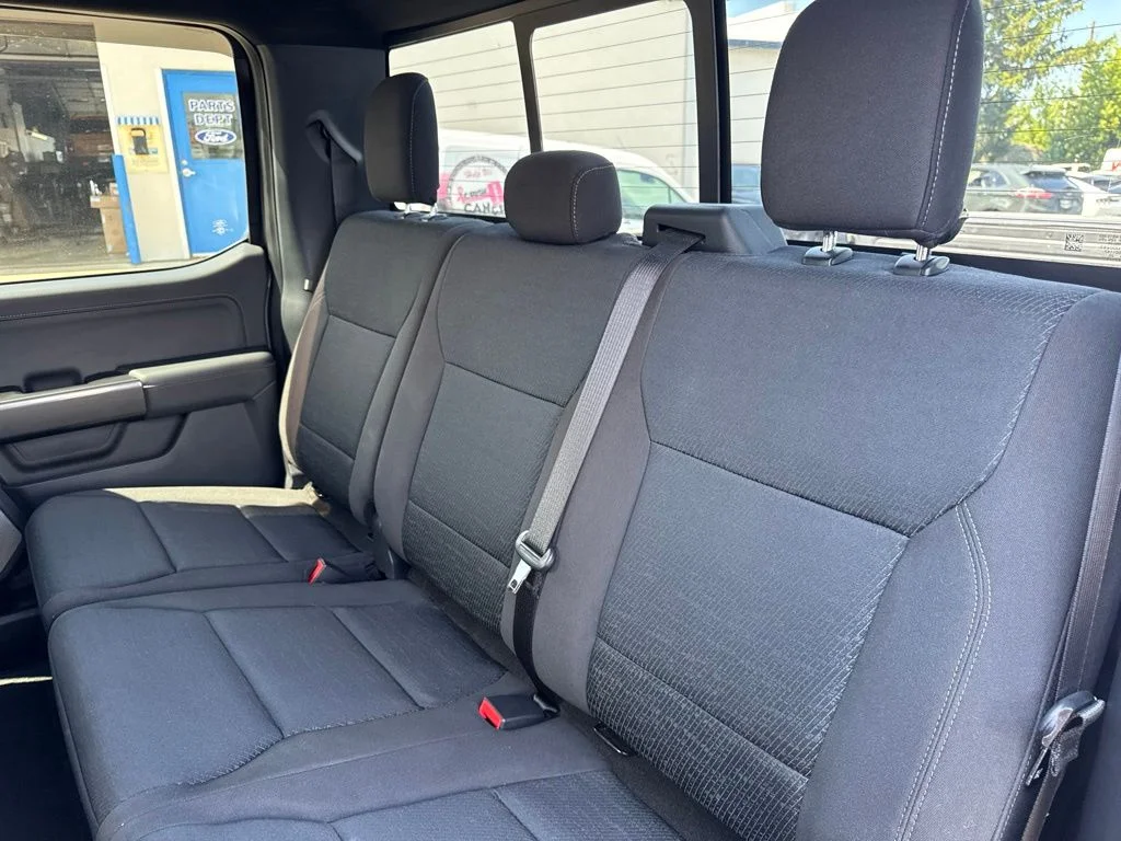 Used 2023 Gray Metallic Ford XLT image 31