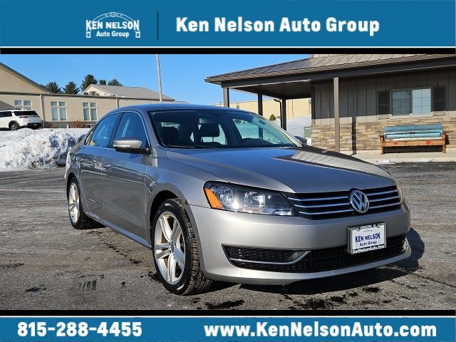 2014 Volkswagen Passat SE