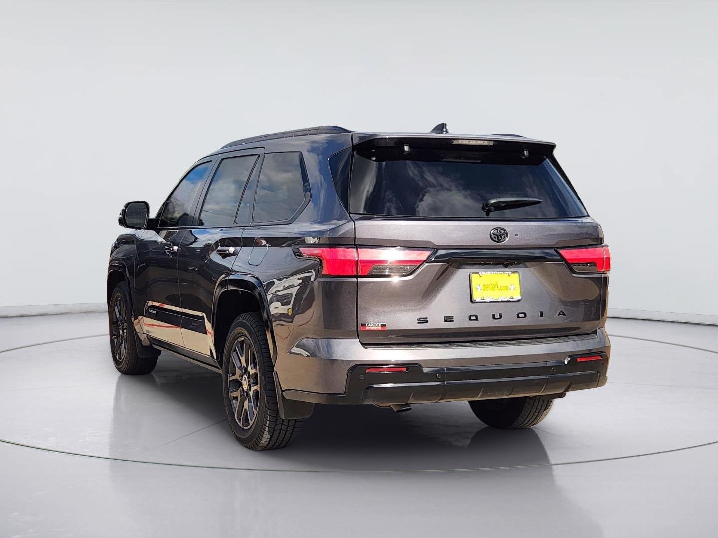 2024 Toyota Sequoia photo 5 of 33