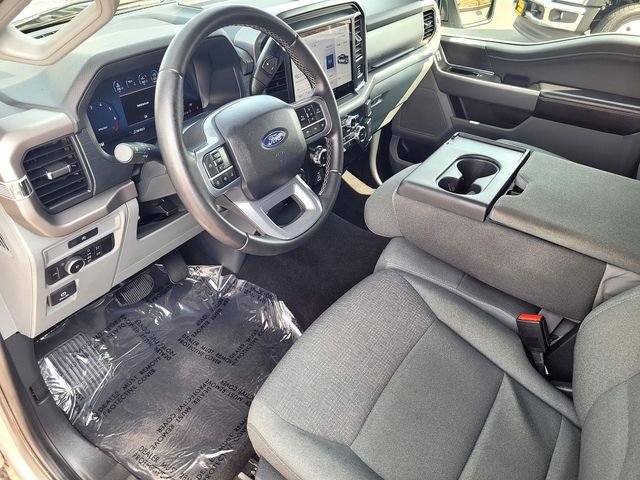Used 2025 Silver Ford XLT image 10