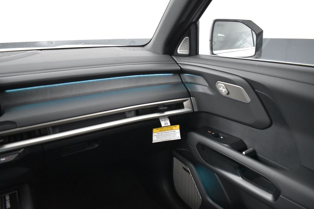 New 2027 Glacial White Pearl Kia SX image 14